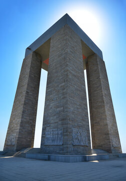 March 18th &Ccedil;anakkale Victory, &Ccedil;anakkale Martyrs' Monument