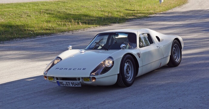Porsche 904 Carrera GTS