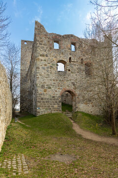 Burgruine Niederhaus bei Ederheim im Ries, Bayern