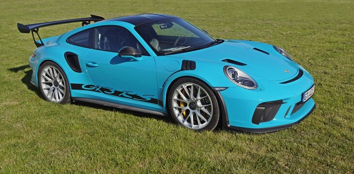 Porsche 911 GT3 RS in Miami-Blau (Blau/T&uuml;rkis).