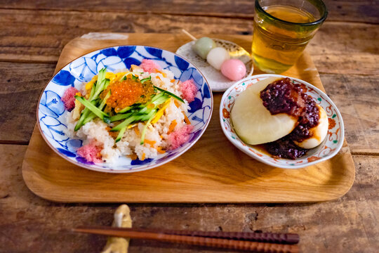 ちらし寿司とふろふき大根と三色団子