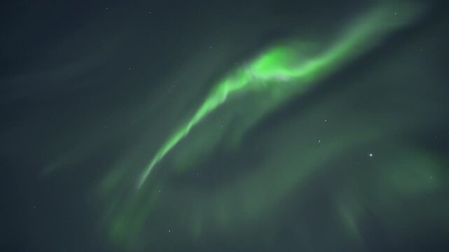 Aurora corona forming above, real time