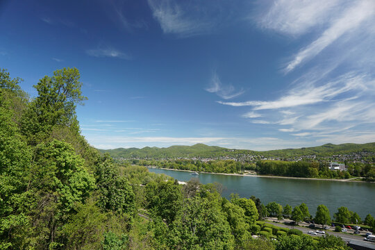Blick auf den Rhein und das Siebengebirge, Rolandseck, Rheinland-Pfalz
