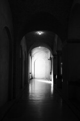Obraz premium Archway in old building