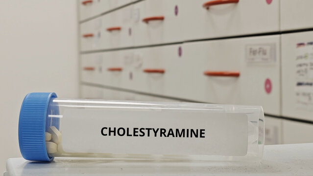 CHOLESTYRAMINE tablets for lower cholesterol
