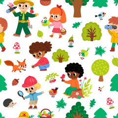 Naklejka premium Forest seamless pattern with kids. Vector woodland repeat background with curious children explorers, naturalists, animals, birds, trees, plants, ranger. Cute digital paper. Woods wildlife texture