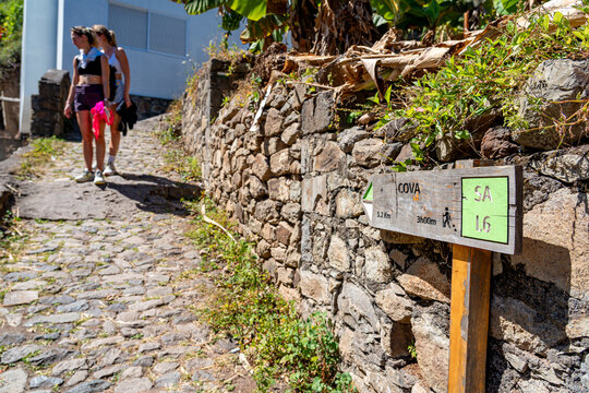 Signpost for the pedestrian path to Cova in Vale de Paula, Santo Ant&atilde;o Island, Cape Verde.