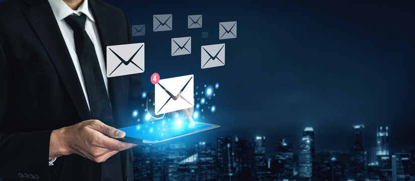 An email inbox with a new message notification alert. A concept of digital communication, correspondence, and unread electronic mail. Motif