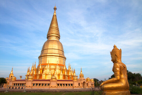 Wat Phra Phutthabat Huai Tom