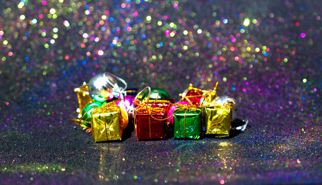 Small gift box with sparkling bokeh