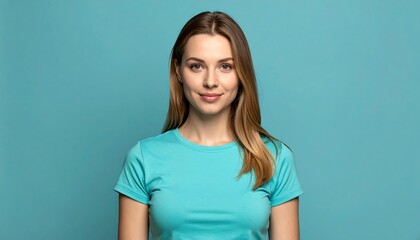 Obraz premium Confident young woman smiling looking at camera