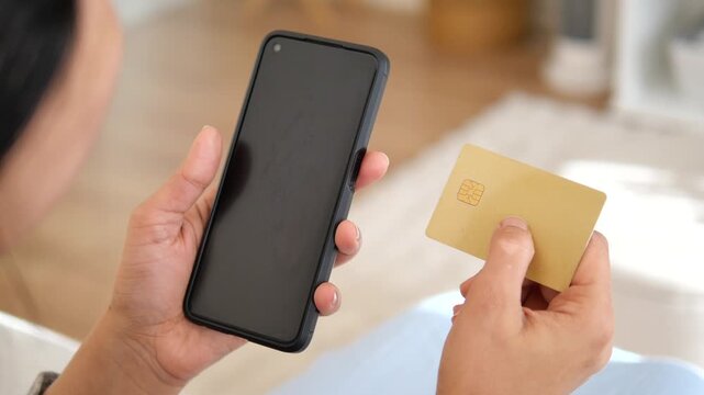 Checking mobile payment options with a credit card