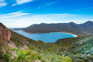 Wineglass Bay in Freycinet National Park - Tasmania © Adwo