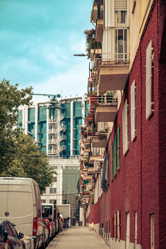 Fachada y arquitectura de edificios en Madrid