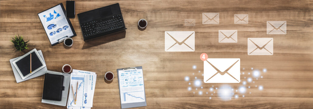 An email inbox with a new message notification alert. A concept of digital communication, correspondence, and unread electronic mail. Motif