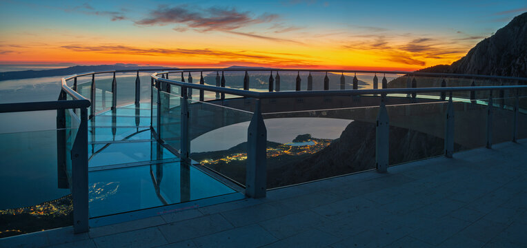Skywalk Biokovo &ndash; a glass observation deck overlooking the Makarska Riviera