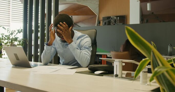 Disappointed analyst reflects on errors amid tight deadlines and disorder