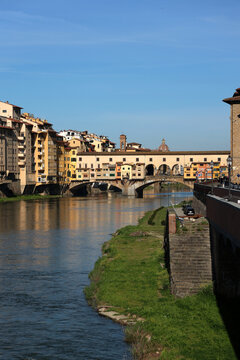 ponte vecchio florence italy