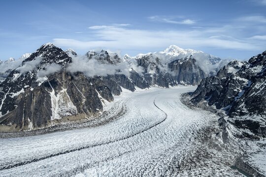 Mount Church, Mount Grosvenor, Mount Johnson Mount Wales and Mount Bradley in front of Ruth Glacier, Alaska Range glaciers and mountains, Alaska, USA