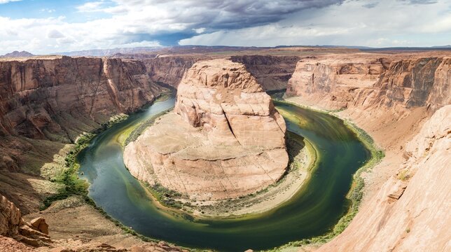 Horseshoe Bend, bend of the Colorado River, King Bend, Glen Canyon National Recreation Area, Page, Arizona, USA