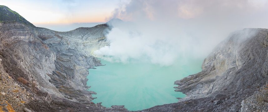 Volcano Kawah Ijen, volcanic craters with crater lake and steaming vents, morning light, Banyuwangi, Sempol, Eastern Java, Indonesia