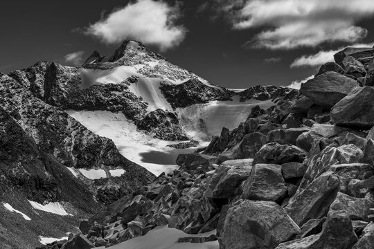 Summit of Zuckerh&uuml;tel with cloudy sky, S&ouml;lden, &Ouml;tztal, Tyrol, Austria
