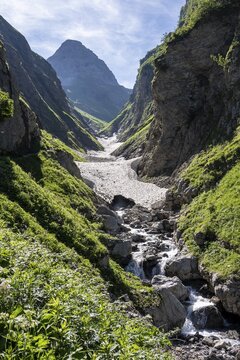 Sperrbach, Sperrbachtobel, mountain stream under a snow cover, old snow, river in a valley, Heilbronner Weg, Allg&auml;u Alps, Oberstdorf