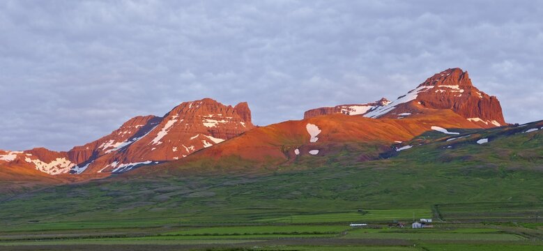 Dyrfjoell massif in the morning light, Bakkager&eth;i, Iceland, Europe