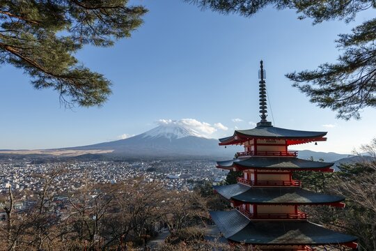 Five-storey pagoda, Chureito Pagoda, overlooking Fujiyoshida City and Mount Fuji Volcano, Yamanashi Prefecture, Japan
