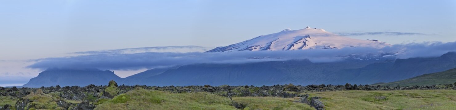 Sn&aelig;felljoekull volcano in the morning light, Budir, Sn&aelig;fellsness, Sn&aelig;fellsnes, Iceland, Europe