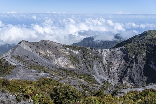Irazu Volcano, Irazu Volcano National Park, Parque Nacional Volcan Irazu, Cartago Province, Costa Rica
