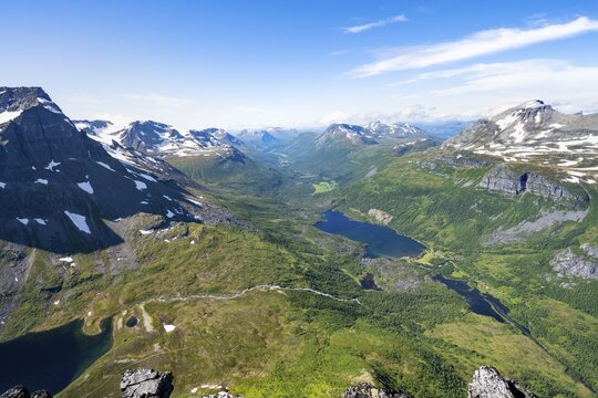 View from the summit of Innerdalst&aring;rnet of mountainous landscape, Innerdalen high valley and lake Innerdalsvatna, Trollheimen Mountain Area, Sunndal, M&oslash;re og Romsda, Vestlandet, Norway