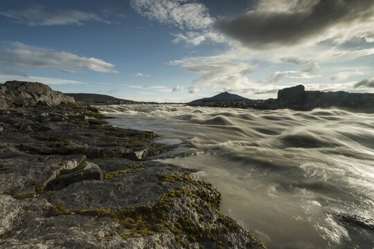 Rapids, raging glacial river J&ouml;kuls&aacute; &aacute; Fj&ouml;llum, Icelandic highlands, Iceland
