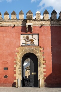 Puerta del Leon, Real Alc&aacute;zar de Sevilla, Seville, Andalusia, Spain