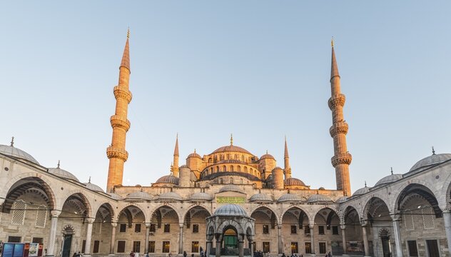 Blue Mosque, Sultan Ahmet Camii, Sultanahmet, European Side, Istanbul