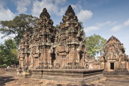 Banteay Srei, Hindu temple ruins, Siem Reap, Cambodia