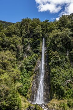 Thunder Creek Waterfall, Makarora River, Wanaka, West Coast, South Island, New Zealand