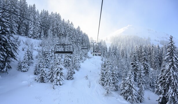 K&auml;lbersalven lift, chair lift in the SkiWelt ski area Wilder Kaiser Brixental, Brixen im Thale, Tyrol, Austria