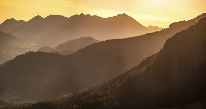 Bavarian foothills of the Alps at sunrise, near Grainau, Upper Bavaria, Bavaria, Germany