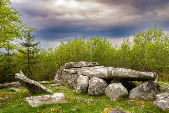 Giant&rsquo;s Grave wedge tomb in Cavan Burren Park, a large Neolithic burial monument dating to around 2500 BC, County Cavan, Ireland