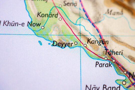 Detailed macro atlas view of Deyyer Kangun and Parak shoreline.