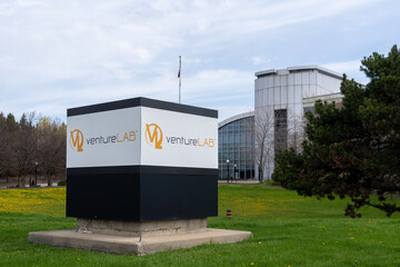 Naklejka premium Markham, Ontario, Canada - May 3, 2026: ventureLAB headquarters on Steeles Ave in Markham, Ontario, Canada. ventureLAB is an innovation hub that helps tech companies build, grow and scale their busin