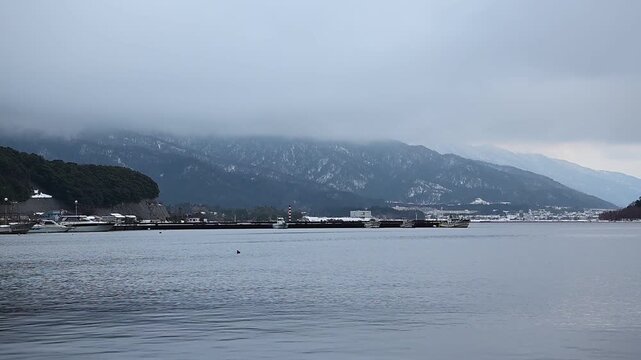 雪の残る冬の久々子湖 （福井県三方郡美浜町, 2026年2月）