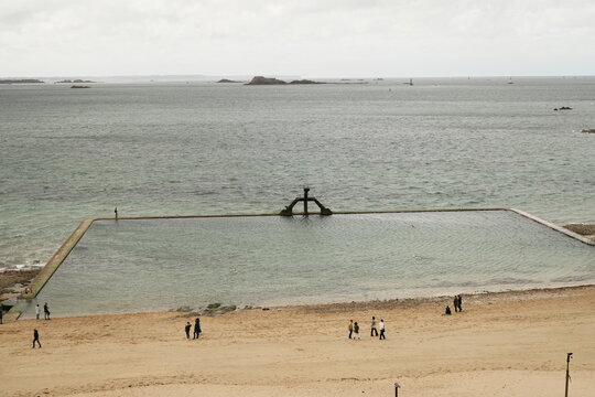 Piscine d'eau de mer de Saint-Malo en Bretagne