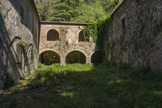 L&rsquo;eremo di Santa Maria alla Sambuca sui monti livornesi