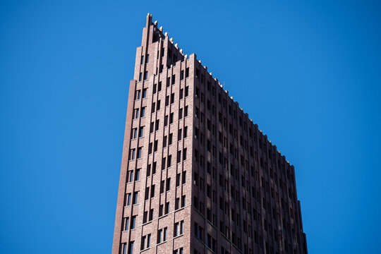 Kollhoff Tower office building. Skyscraper tower on the Potsdamer Platz, featuring the Panoramapunkt or Panorama Point observation deck on April 21, 2026 in Berlin, Germany.
