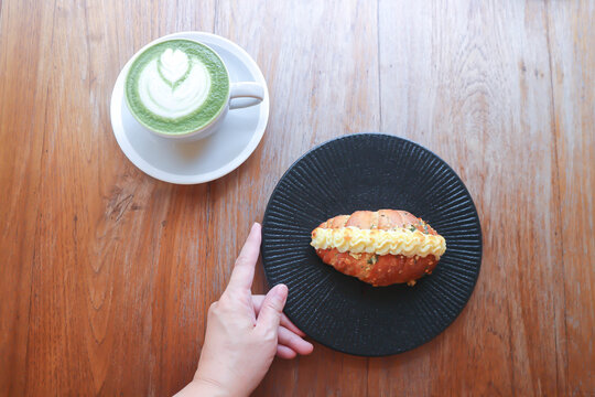 green tea or matcha green tea, milk green tea or matcha latte or matcha green tea latte and shio pan or cream cheese shio pan or bread