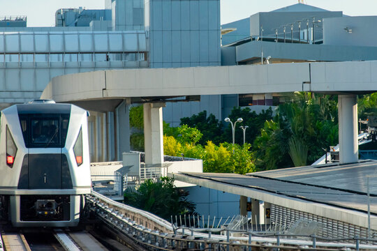 Skytrain Terminal Transfer at Changi Airport - Singapore