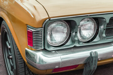 古い自動車のヘッドライト　Headlight of the old car © norikko