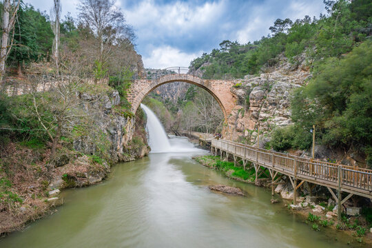 Historic Clandras Bridge in Uşak, Turkey Surrounded by Autumn Nature